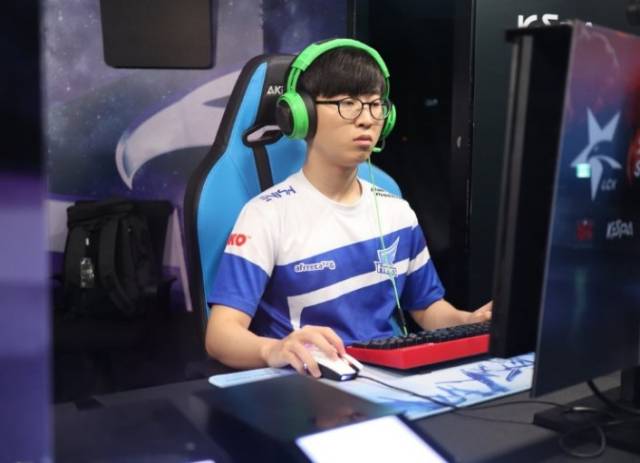 波鸿的策略 波鸿的策略