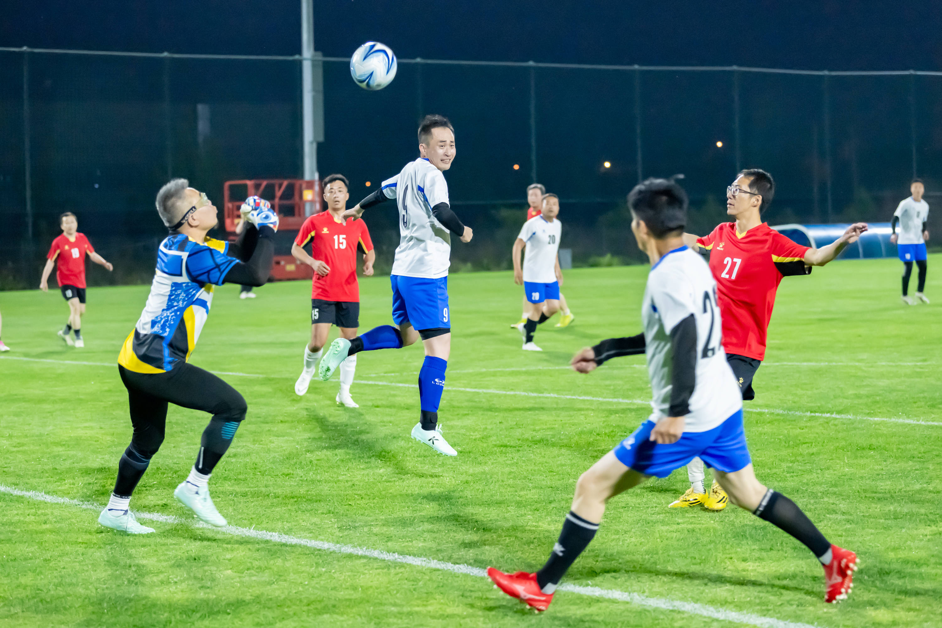 贸易领域崭 贸易领域崭